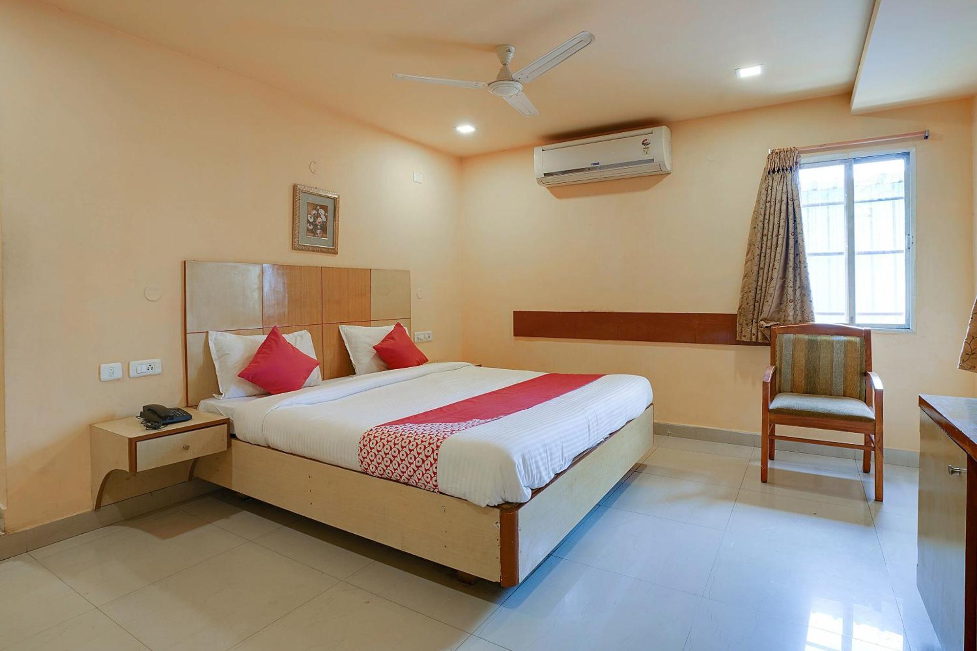 Hotel O Shanta Residency Lodge Sururnagar Eksteriør billede