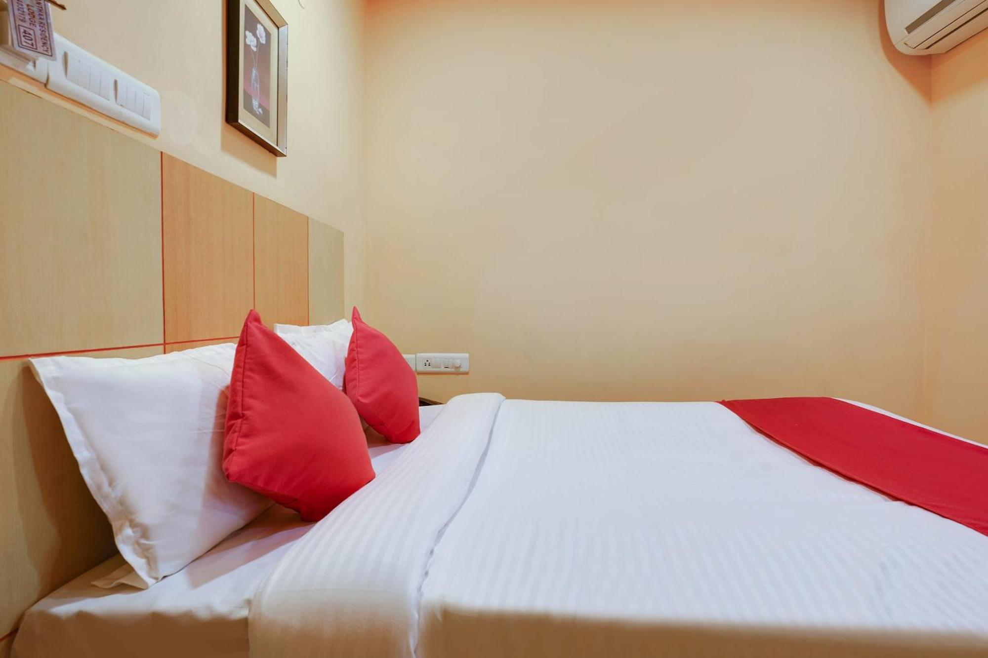 Hotel O Shanta Residency Lodge Sururnagar Eksteriør billede