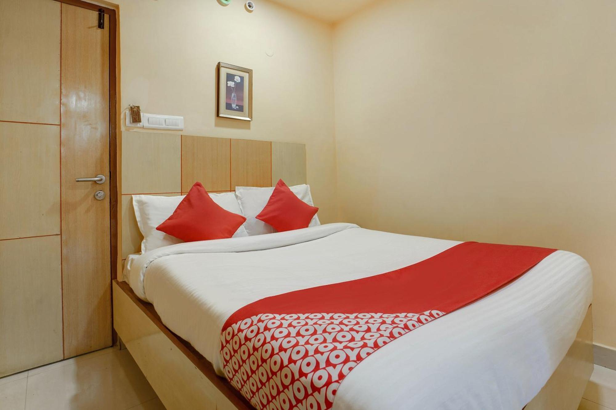 Hotel O Shanta Residency Lodge Sururnagar Eksteriør billede
