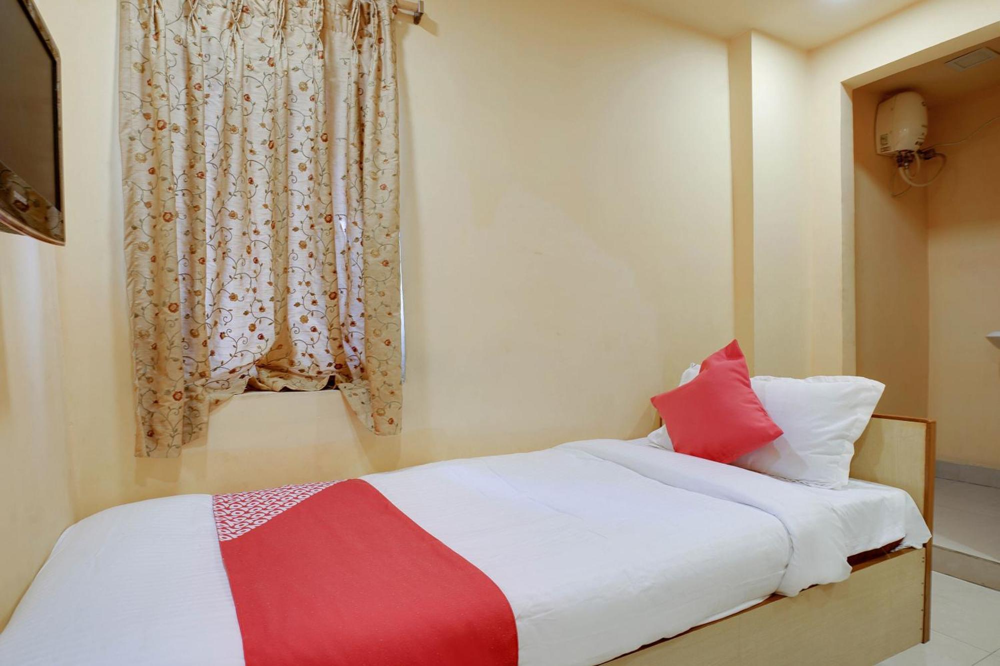 Hotel O Shanta Residency Lodge Sururnagar Eksteriør billede